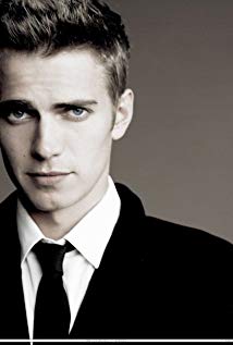 How tall is Hayden Christensen?